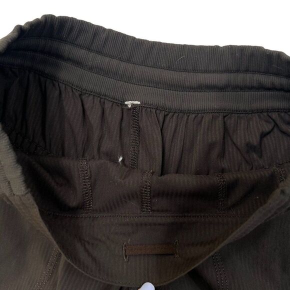 Lululemon Original Vintage Dance Studio Crops Dark Brown Size 6 - Picture 2 of 7
